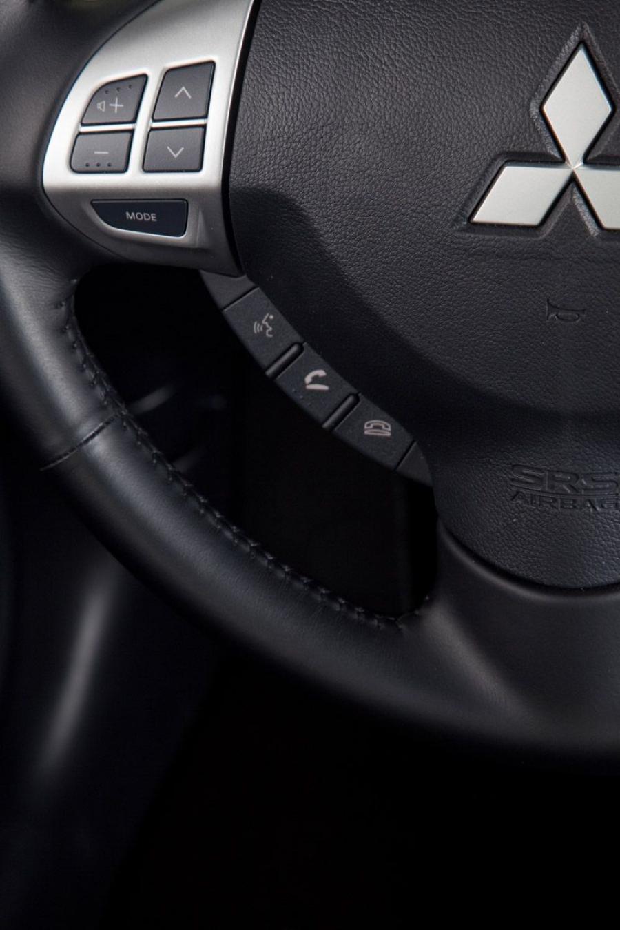  Mitsubishi Lancer ES 2010 года  (фото 21 из 24)